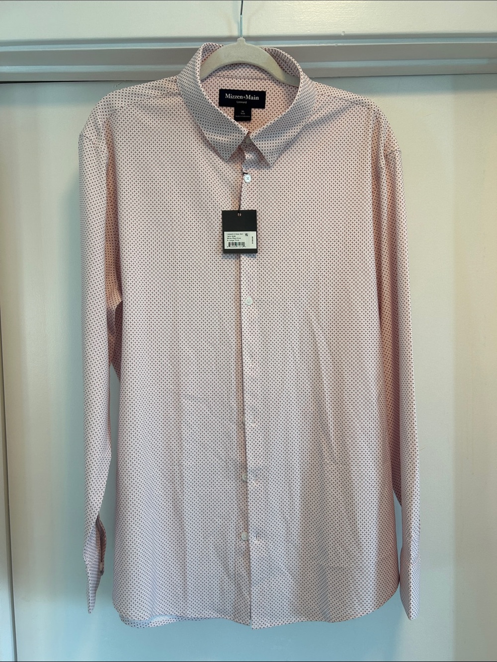 Mizzen+Main Red Micro-Pattern Long Sleeve Button-Down Shirt